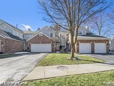 1137 Fairways Boulevard, Troy, MI 48085