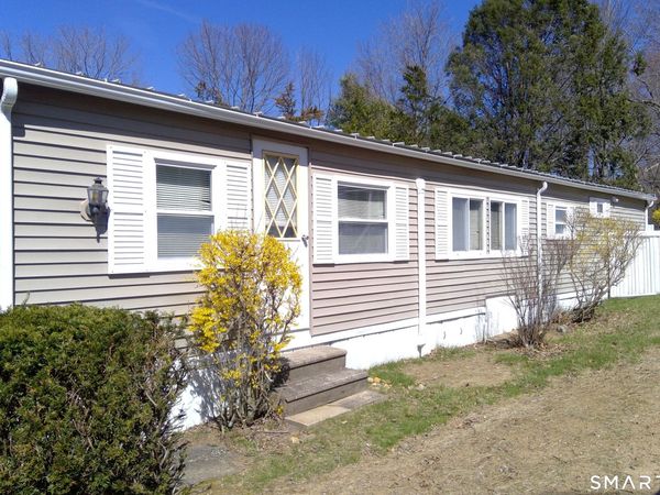 21 Hillpond , Mansfield, CT 06268