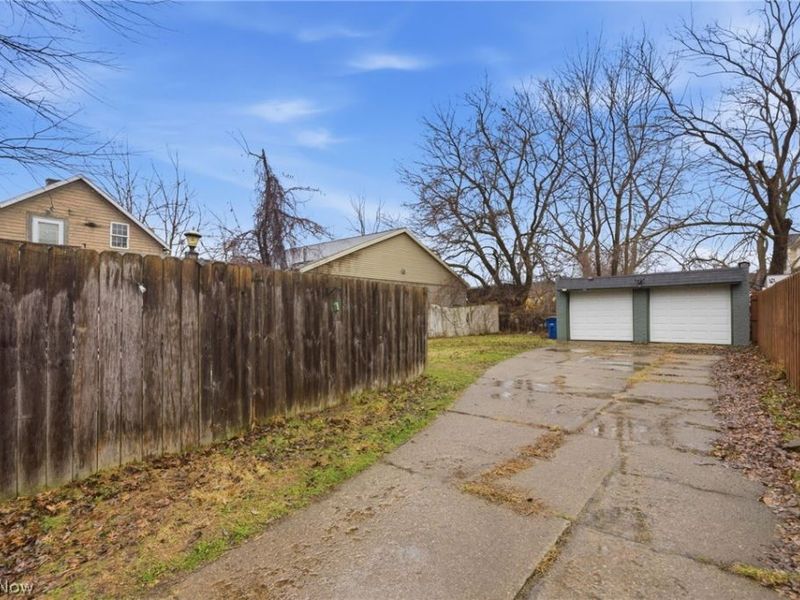 4067 E 57th Street, Cleveland, OH 44105 Photo 16