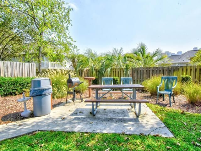 223 Maison Dr.  Photo 33