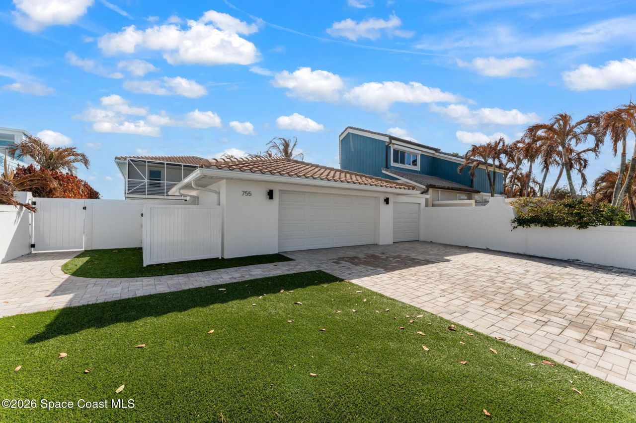 755 S Atlantic Avenue, Cocoa Beach, FL 32931 Photo