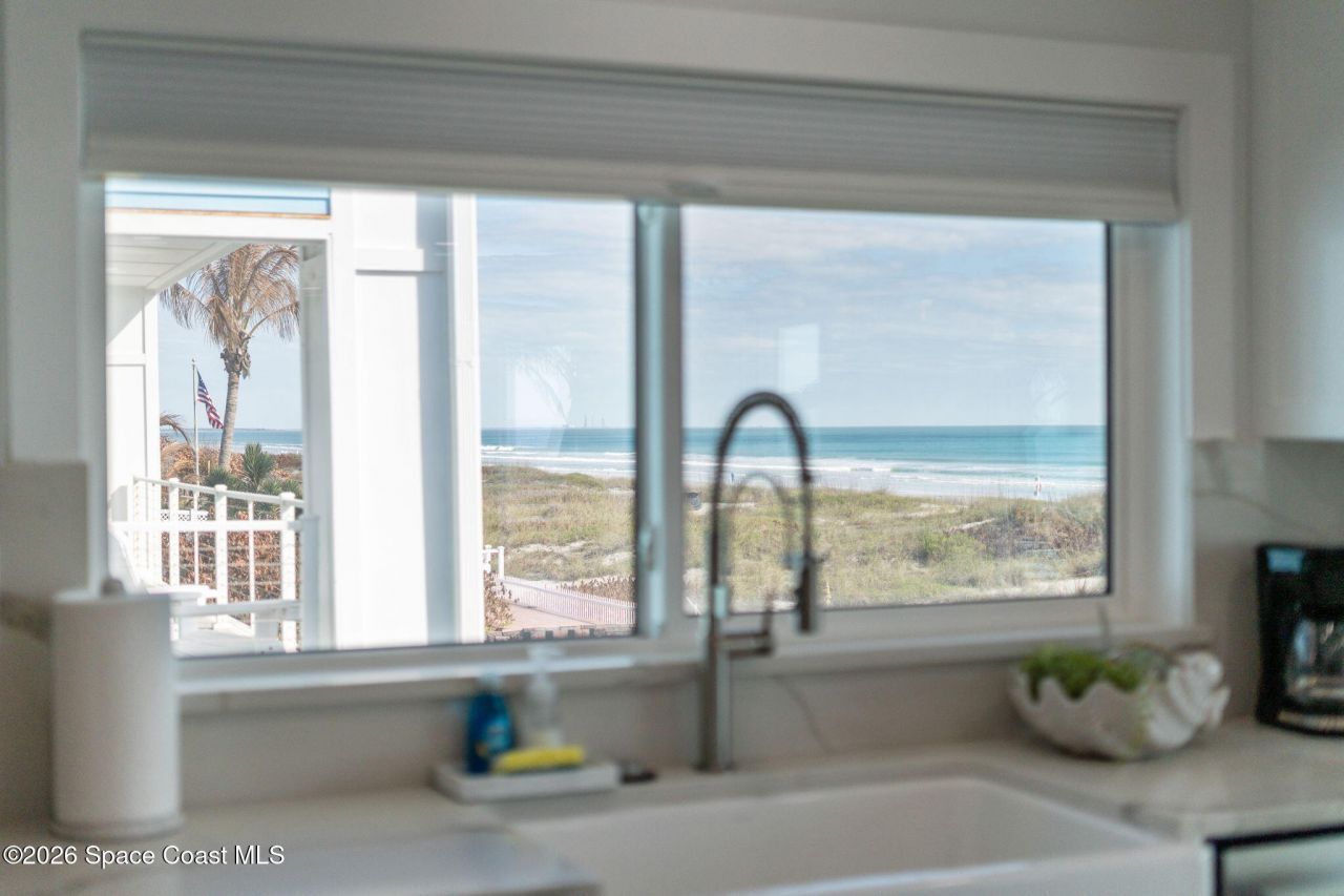 755 S Atlantic Avenue, Cocoa Beach, FL 32931 Photo