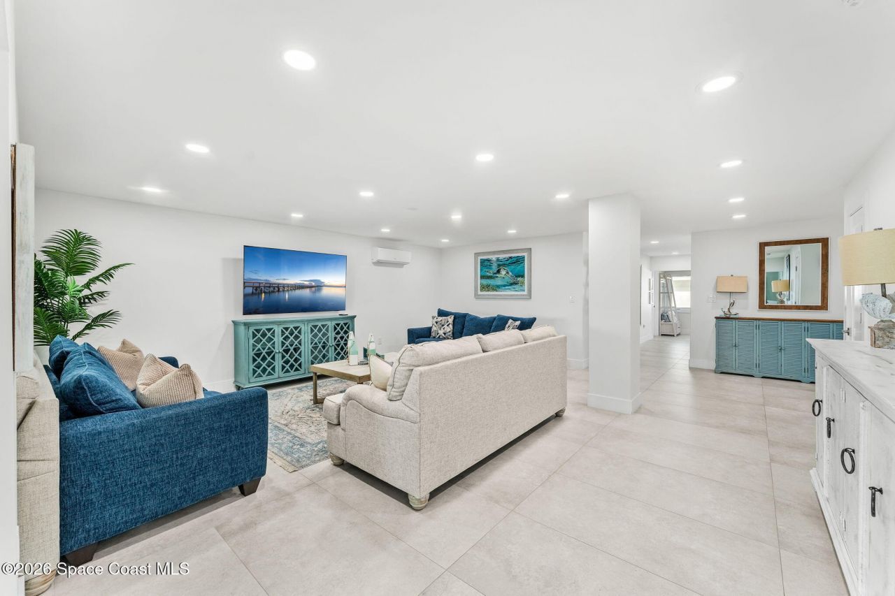 755 S Atlantic Avenue, Cocoa Beach, FL 32931 Photo