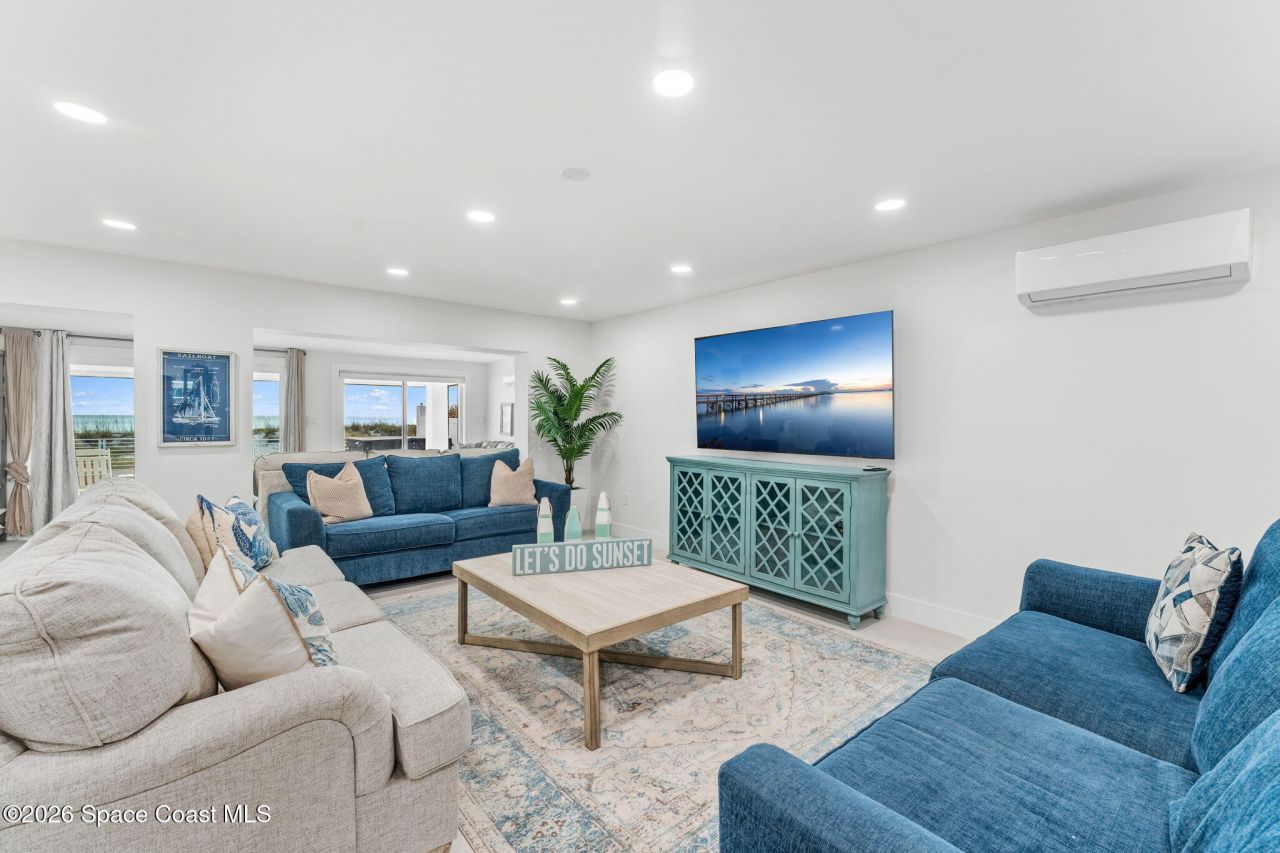 755 S Atlantic Avenue, Cocoa Beach, FL 32931 Photo