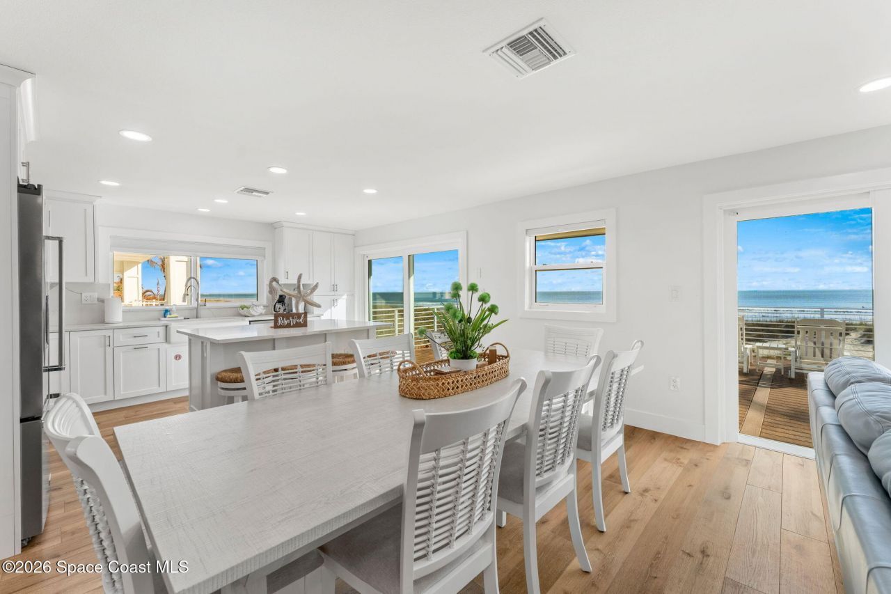 755 S Atlantic Avenue, Cocoa Beach, FL 32931 Photo