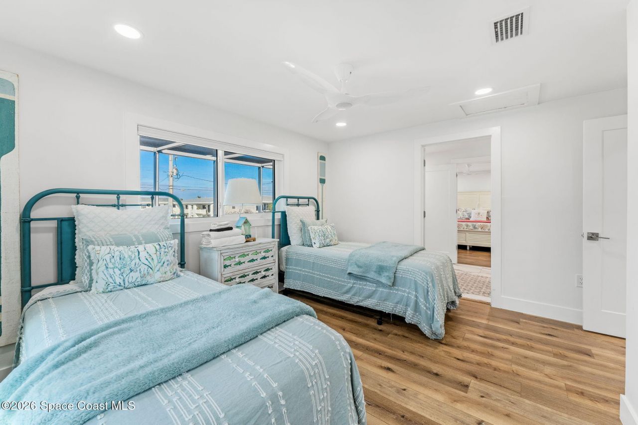 755 S Atlantic Avenue, Cocoa Beach, FL 32931 Photo