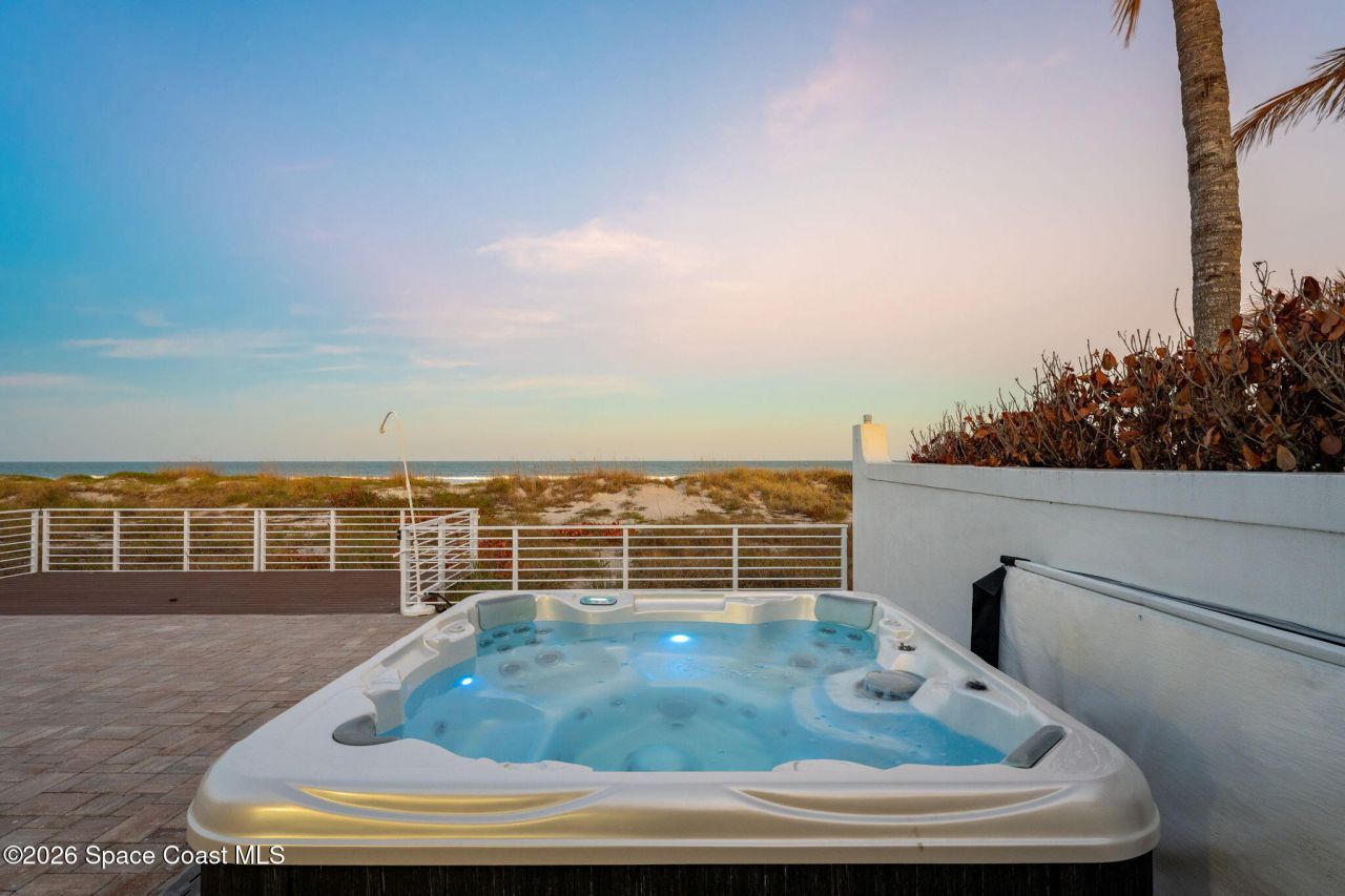 755 S Atlantic Avenue, Cocoa Beach, FL 32931 Photo