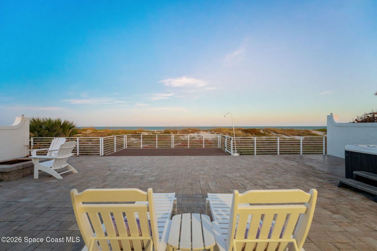 755 S Atlantic Avenue, Cocoa Beach, FL 32931 Photo