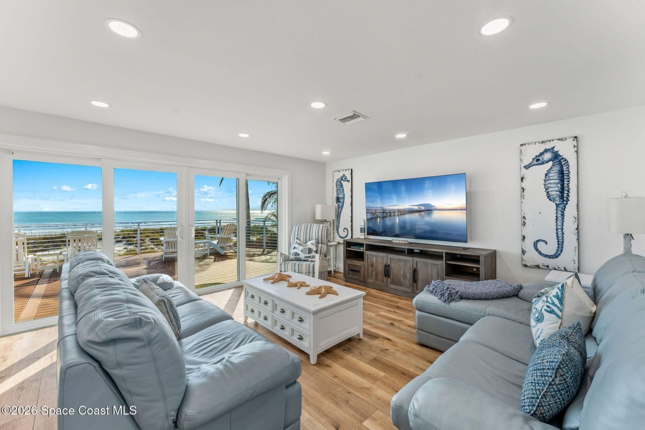 755 S Atlantic Avenue, Cocoa Beach, FL 32931 Photo