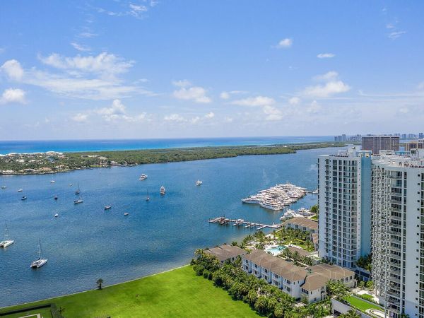 1 Water Club Way, Unit 504, North Palm Beach, FL 33408