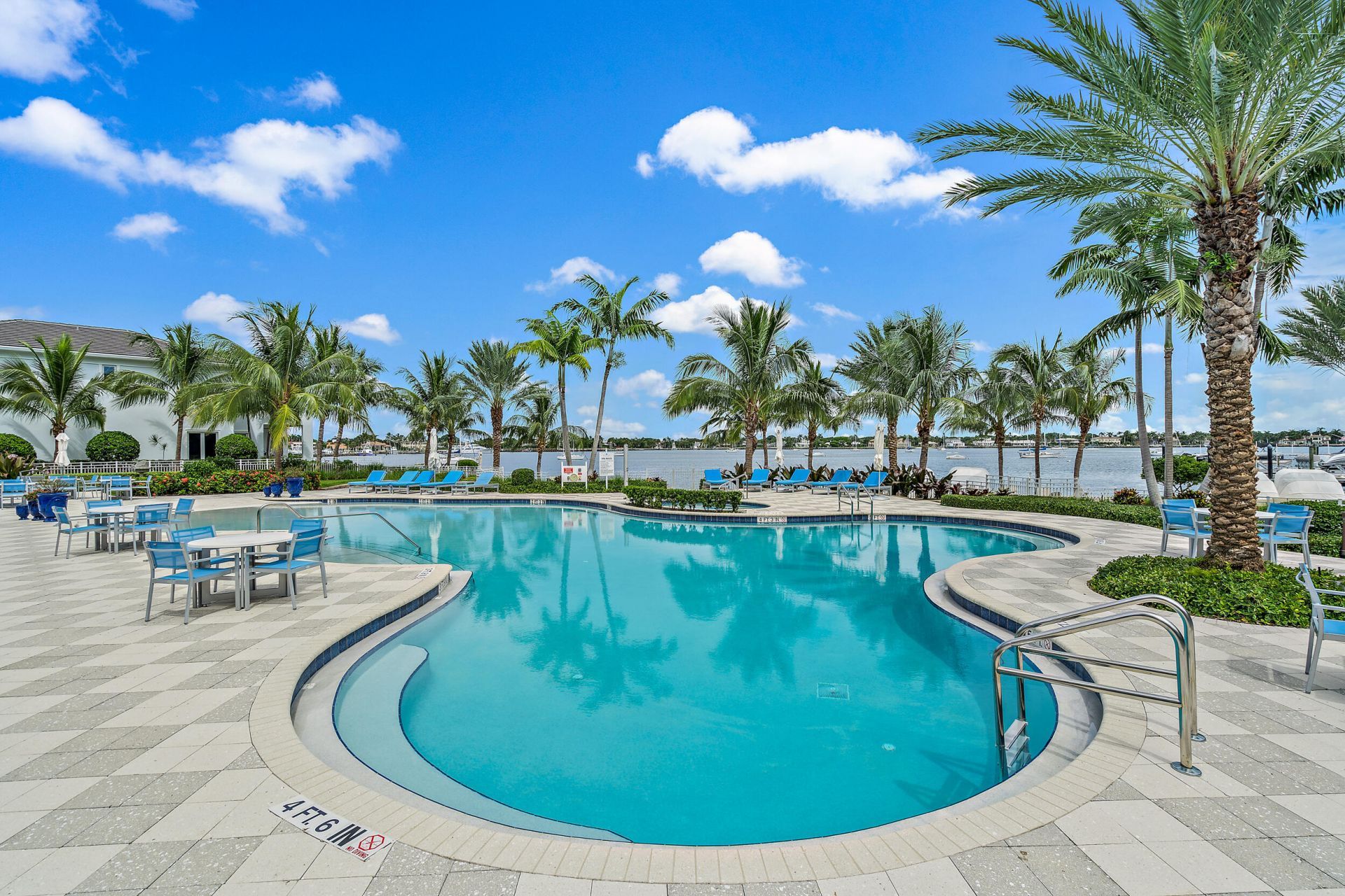 1 Water Club Way, Unit 504, North Palm Beach, FL 33408 Photo