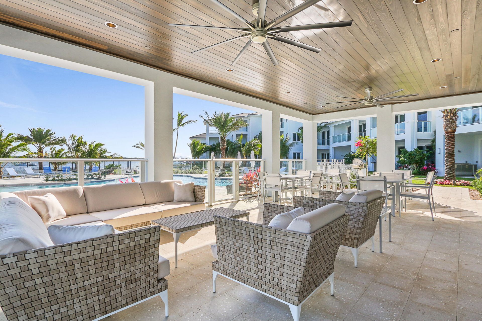 1 Water Club Way, Unit 504, North Palm Beach, FL 33408 Photo