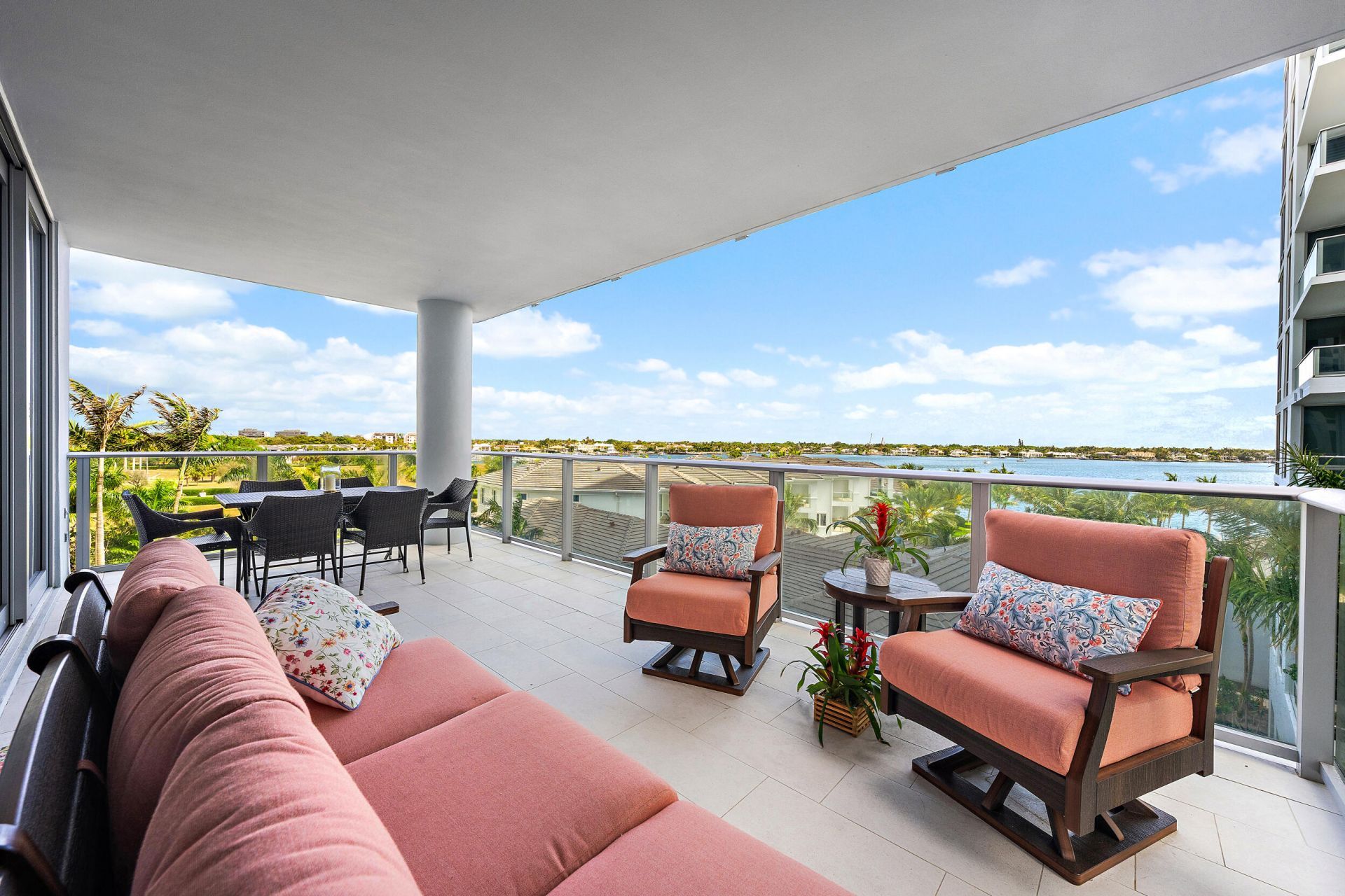 1 Water Club Way, Unit 504, North Palm Beach, FL 33408 Photo