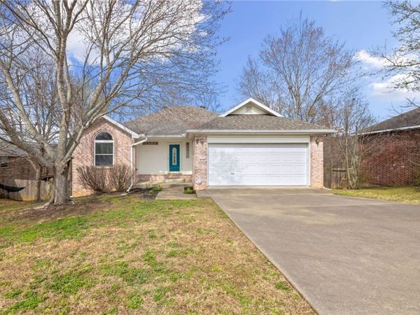 4318 Lawndale Drive, Fayetteville, AR 72701