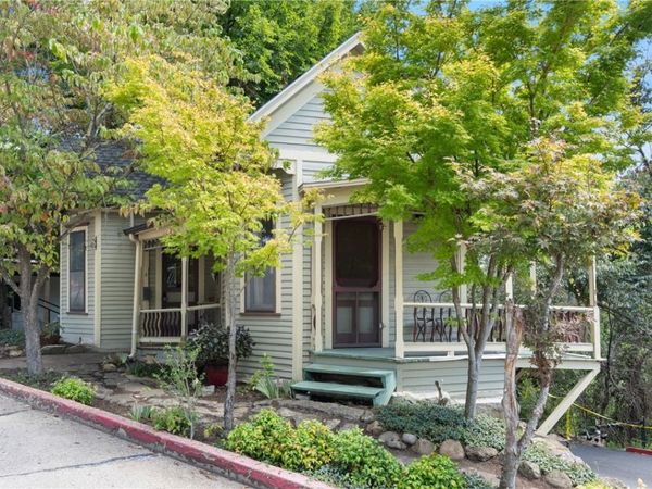 3 Prospect Avenue , Eureka Springs, AR 72632