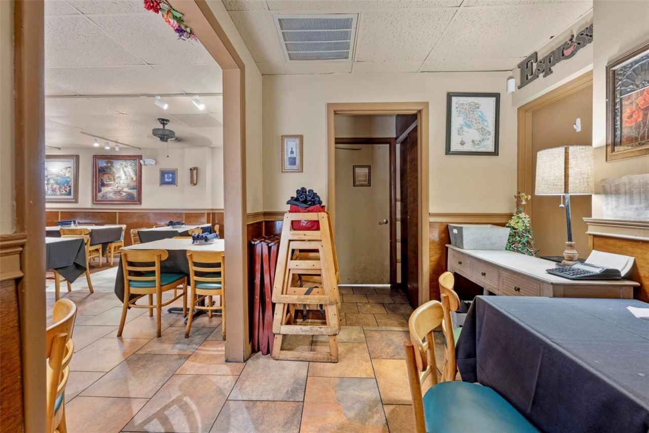 7390 Shoal Line Boulevard , Weeki Wachee, FL 34607 Photo