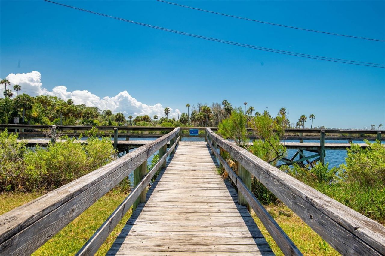 7390 Shoal Line Boulevard , Weeki Wachee, FL 34607 Photo