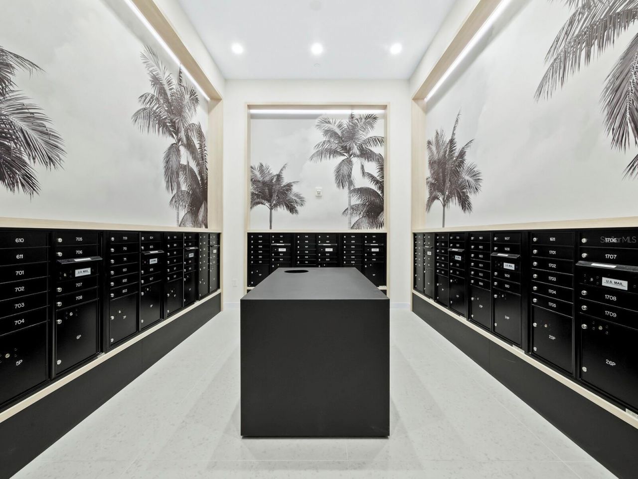 301 Quay Commons , Unit 1409, Sarasota, FL 34236 Photo