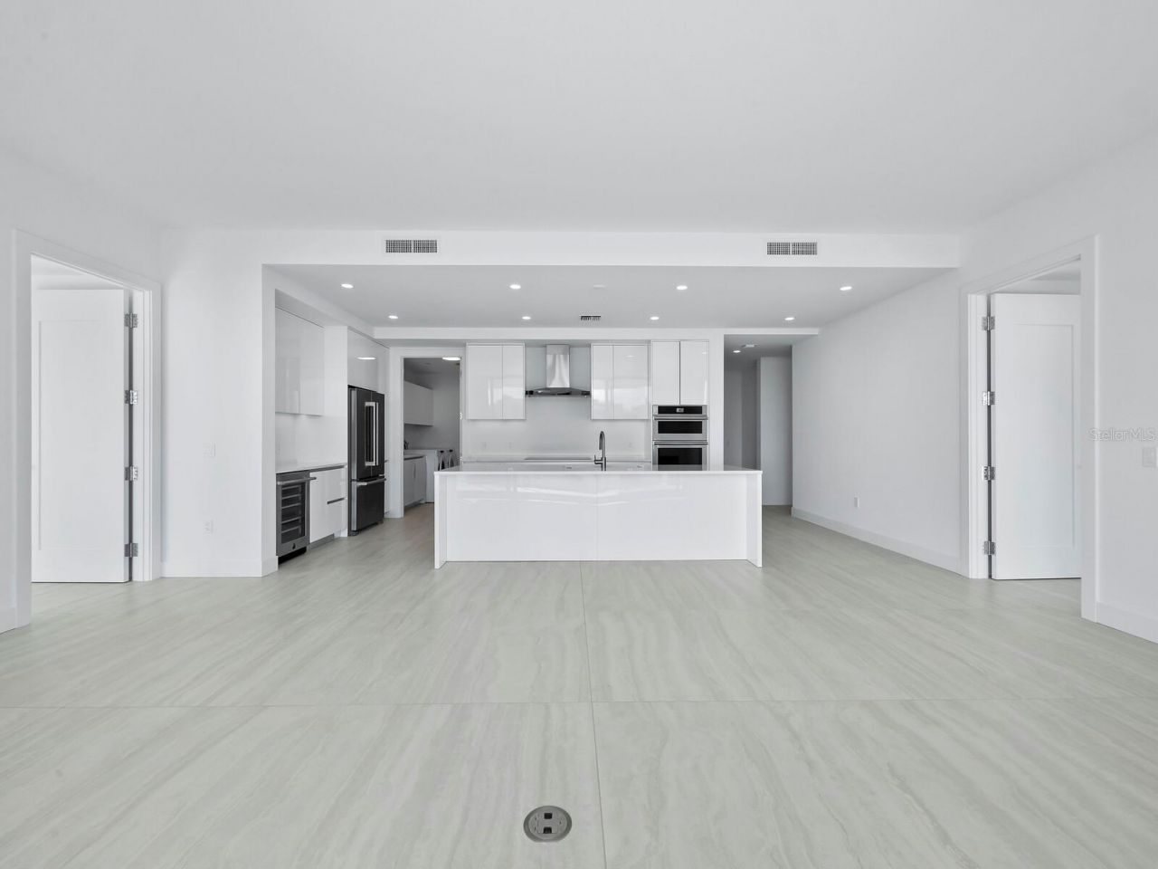 301 Quay Commons , Unit 1409, Sarasota, FL 34236 Photo