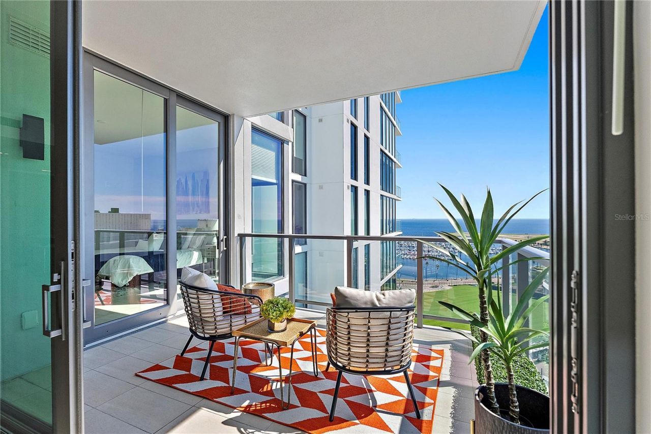 301 1st Street S, Unit 1607, Saint Petersburg, FL 33701 Photo