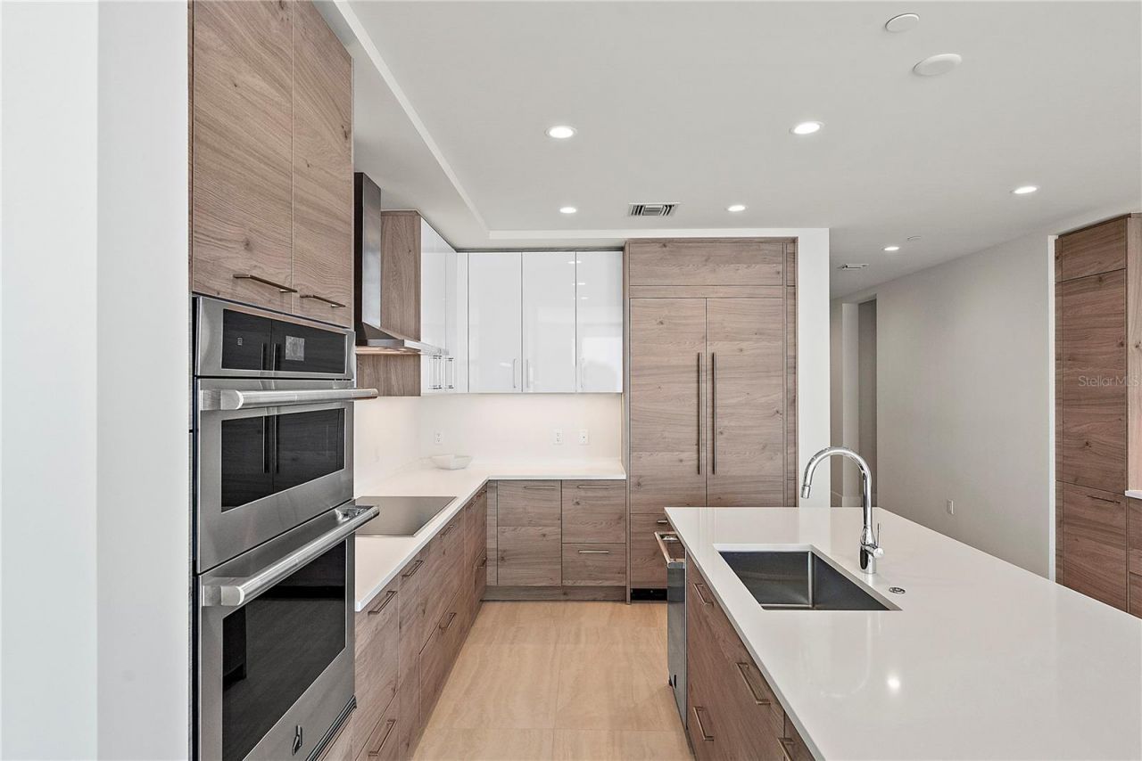 301 1st Street S, Unit 1607, Saint Petersburg, FL 33701 Photo