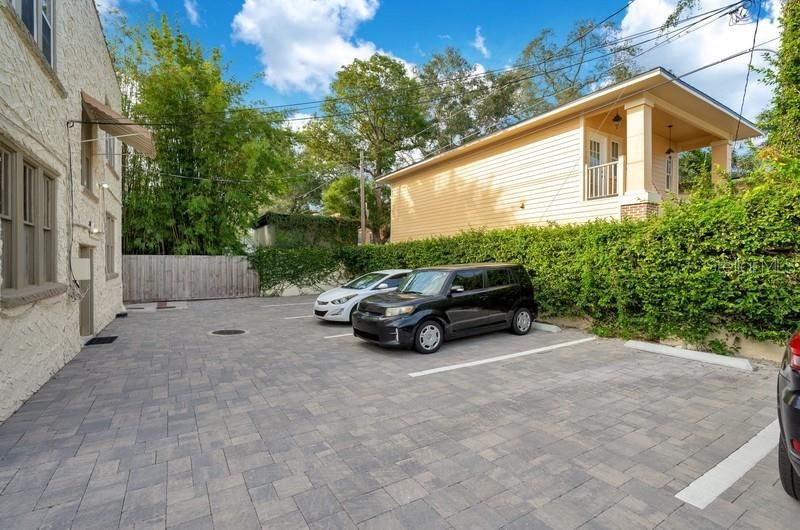 613 E Ridgewood Street , Unit 8, Orlando, FL 32803 Photo