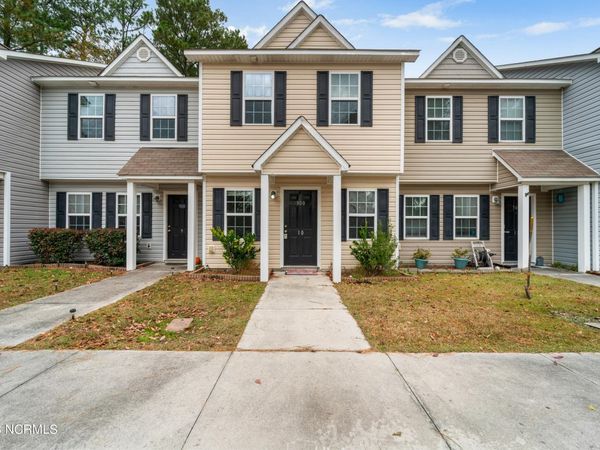 300 Burley Drive, Unit 10, Hubert, NC 28539