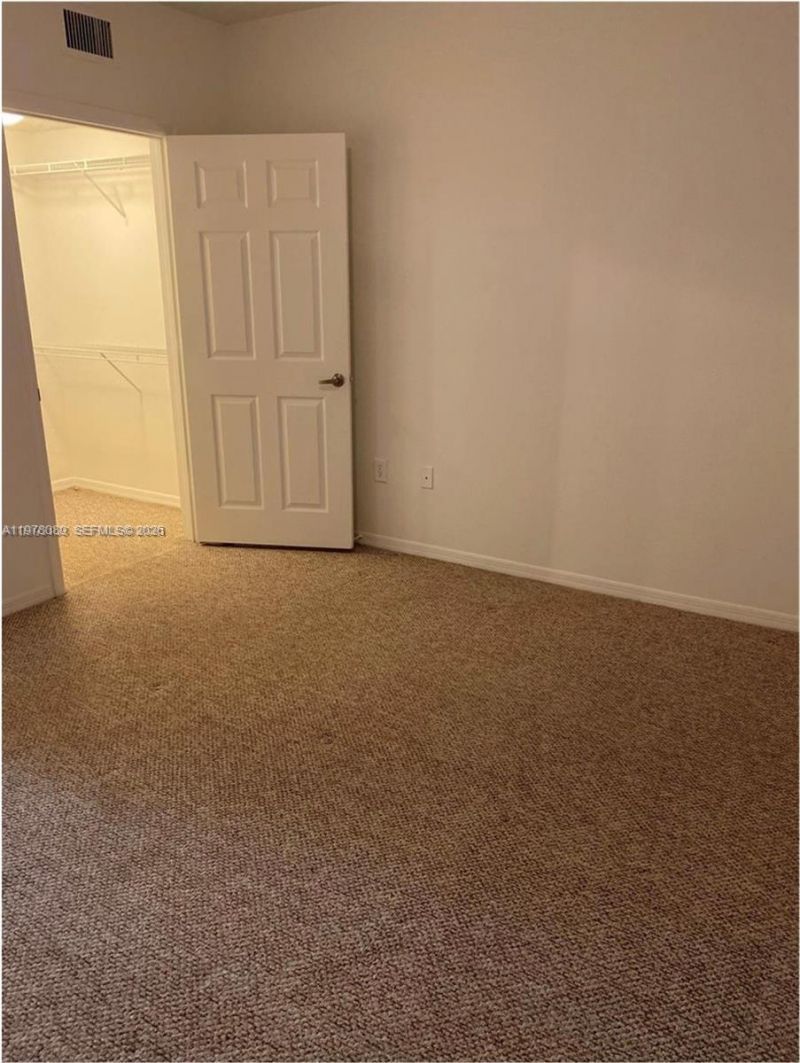 6386 Emerald Dunes Dr , Unit 102, West Palm Beach, FL 33411 Photo