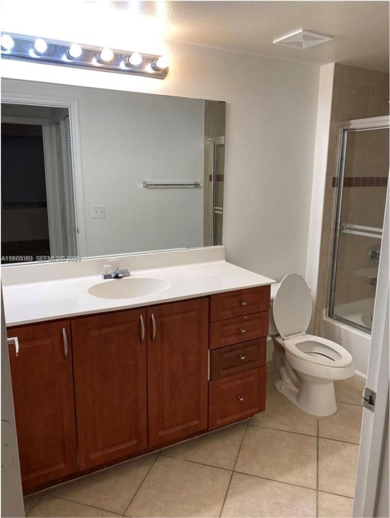 6386 Emerald Dunes Dr , Unit 102, West Palm Beach, FL 33411 Photo