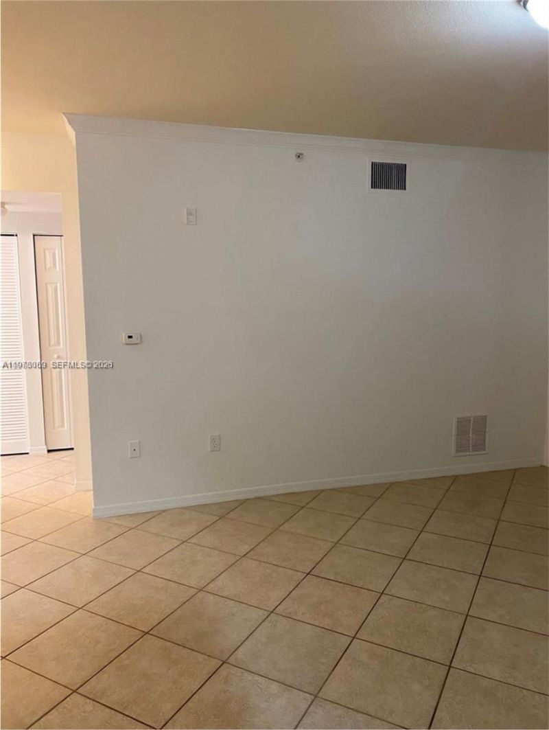 6386 Emerald Dunes Dr , Unit 102, West Palm Beach, FL 33411 Photo