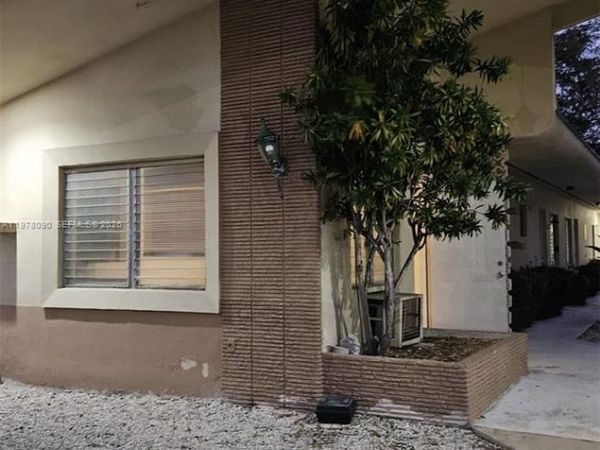 1270 NE 139th St , Unit 1, North Miami, FL 33161