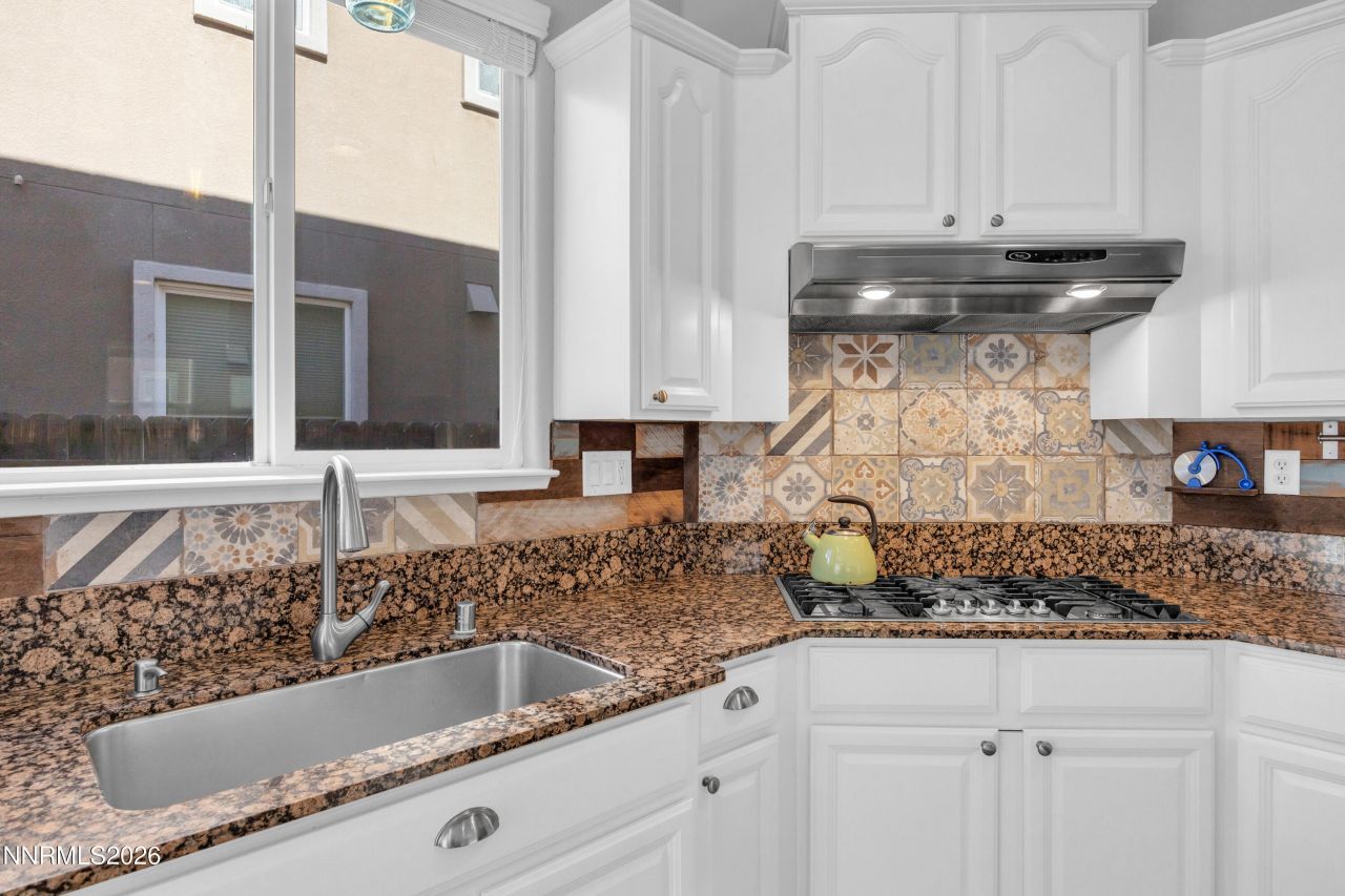 2085 Black Sand Drive, Reno, NV 89521 Photo