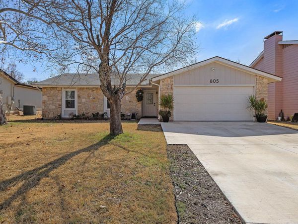 805 Garden Path DR, Round Rock, TX 78664