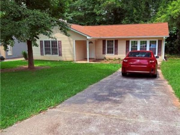 6103 Chaseland Drive, Rex, GA 30273