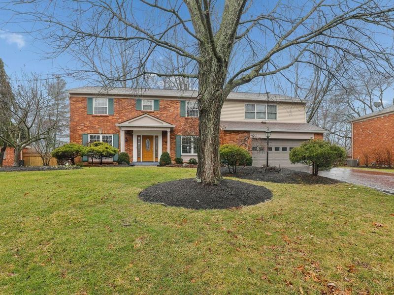 8165 Millview Drive, Sycamore Township, OH 45249 Photo 2