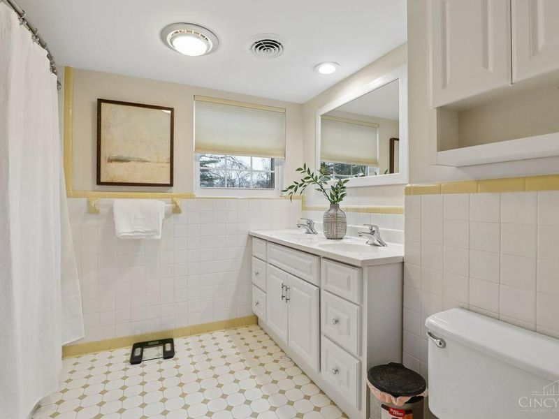 8165 Millview Drive, Sycamore Township, OH 45249 Photo 36