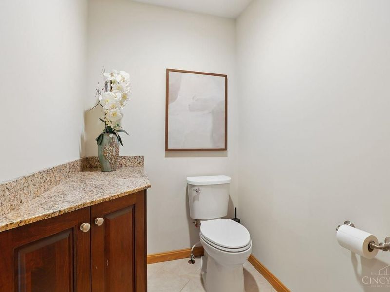 8165 Millview Drive, Sycamore Township, OH 45249 Photo 39