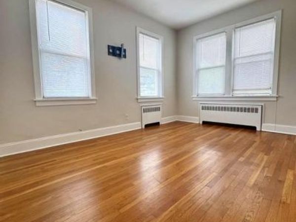 1 DICKINSON STREET, WOODSTOWN, NJ 08098