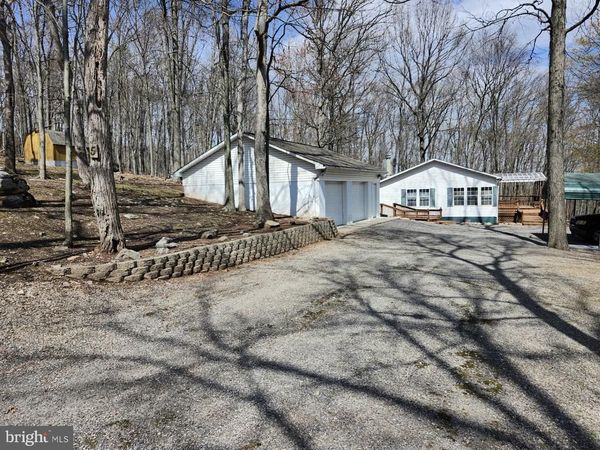 566 WILD APPLE LANE, PAW PAW, WV 25434