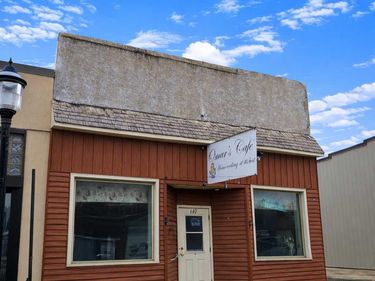 147 E Main Street, West Concord, MN 55985