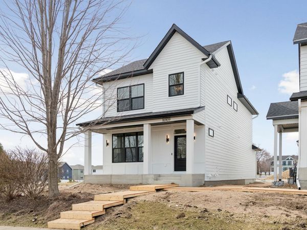 16909 Draft Horse Boulevard, Lakeville, MN 55044