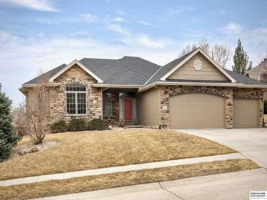 17013 Corby Street, Omaha, NE 68116