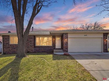 809 W Burt Drive , Lincoln, NE 68521