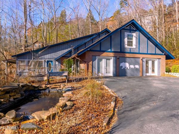 751 Ridge Rd, Gatlinburg, TN 37738
