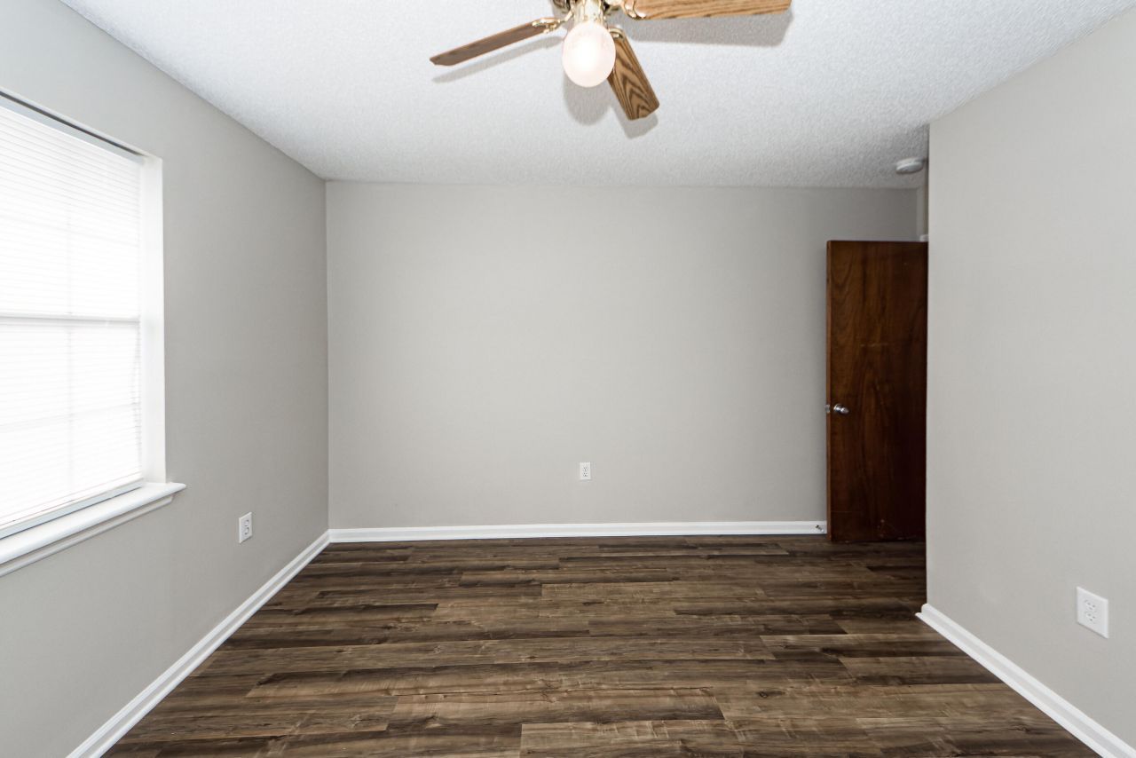 7620 Valleyview Circle Photo 17