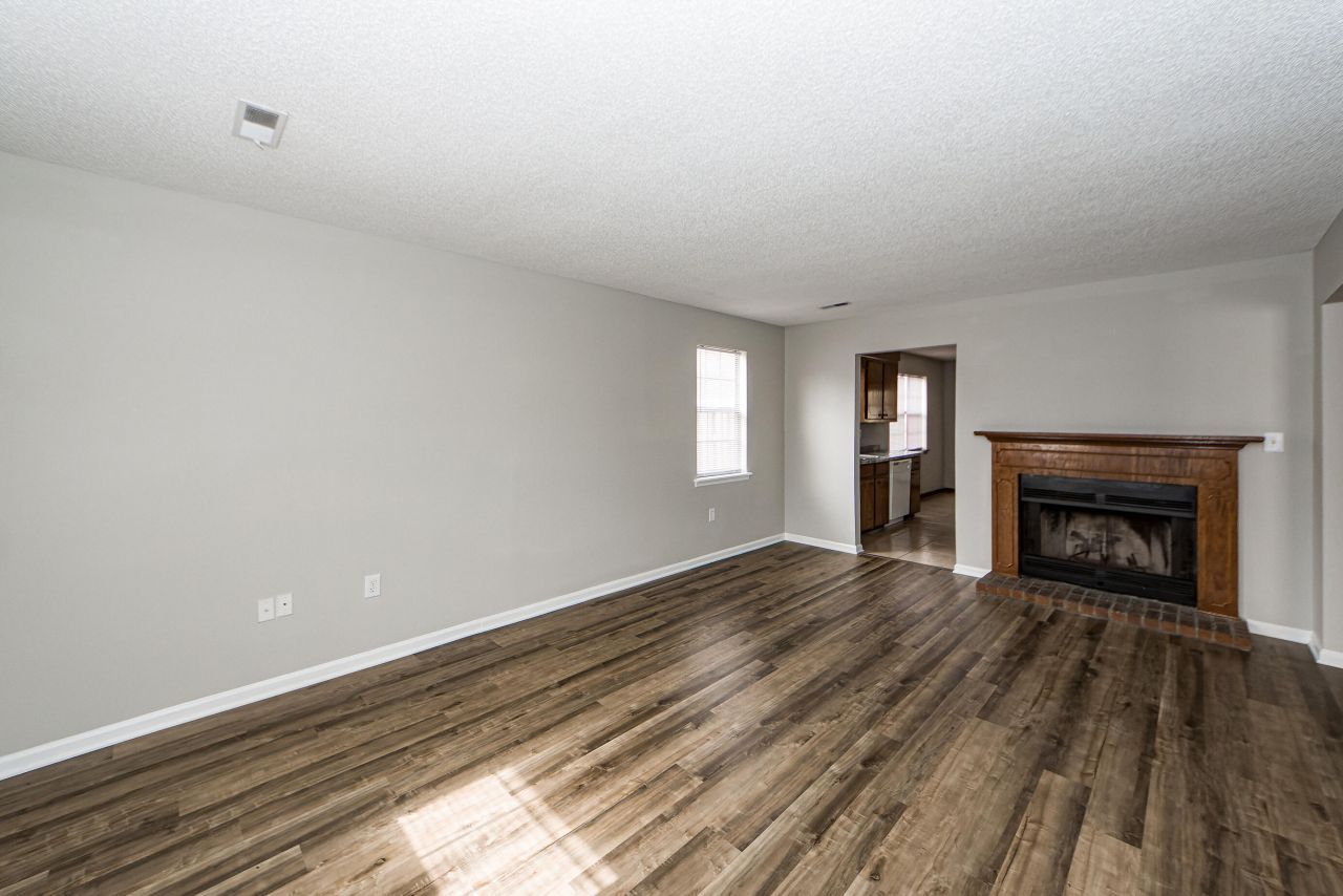 7620 Valleyview Circle Photo 5