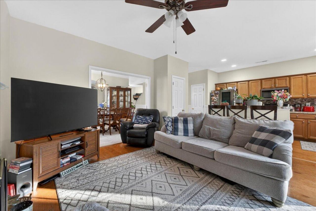 4803 E Red Maple Circle Photo 13
