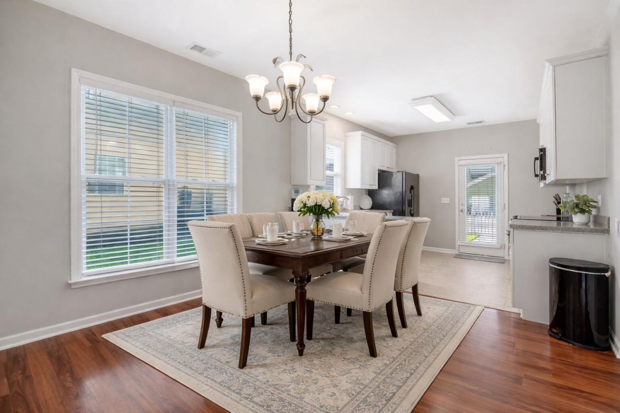 111 Foxglove Avenue Photo 11