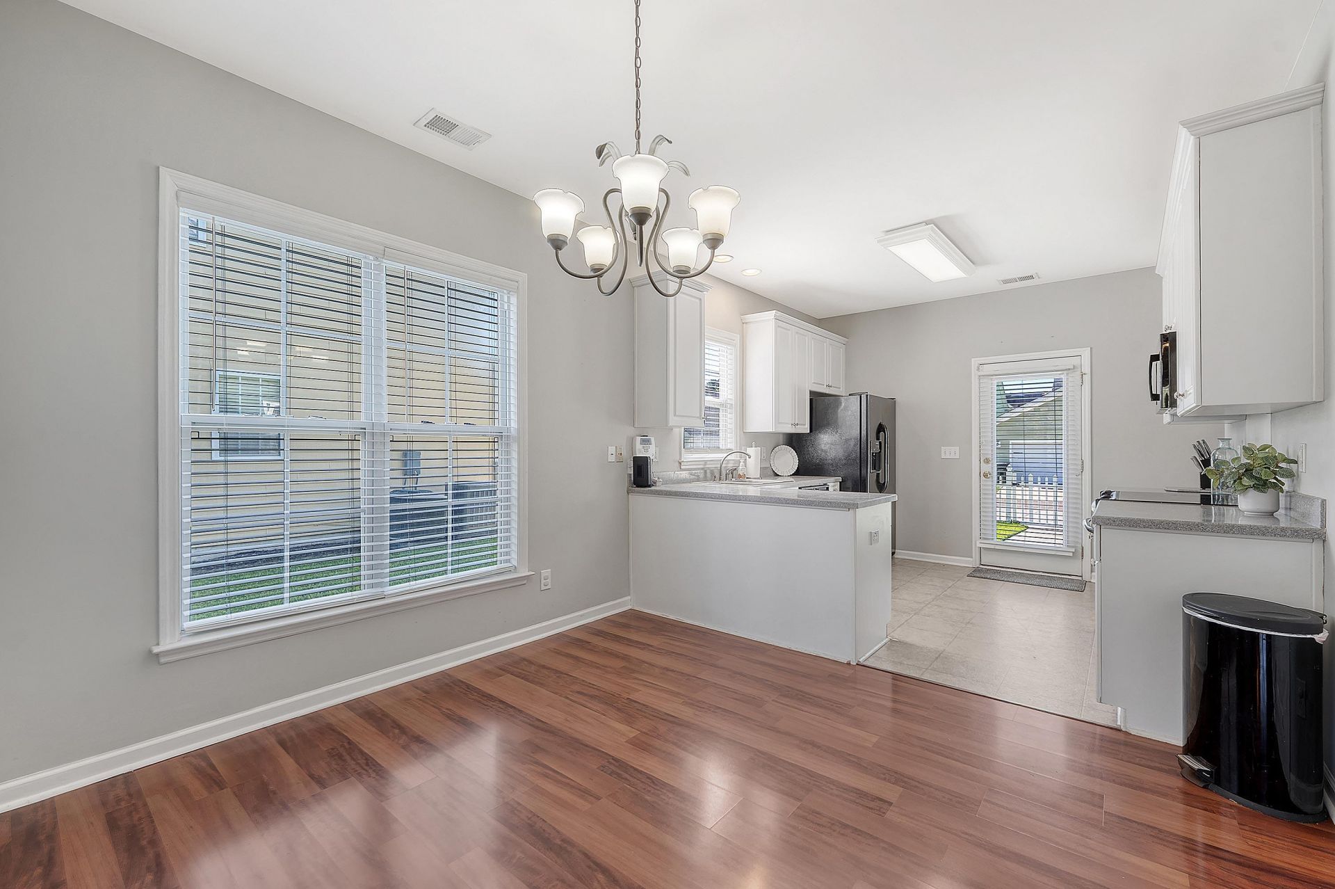 111 Foxglove Avenue Photo 12