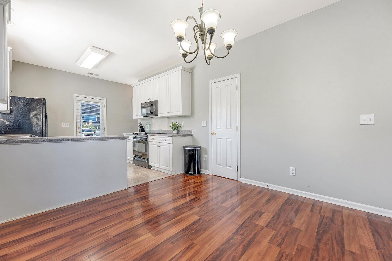 111 Foxglove Avenue Photo 13